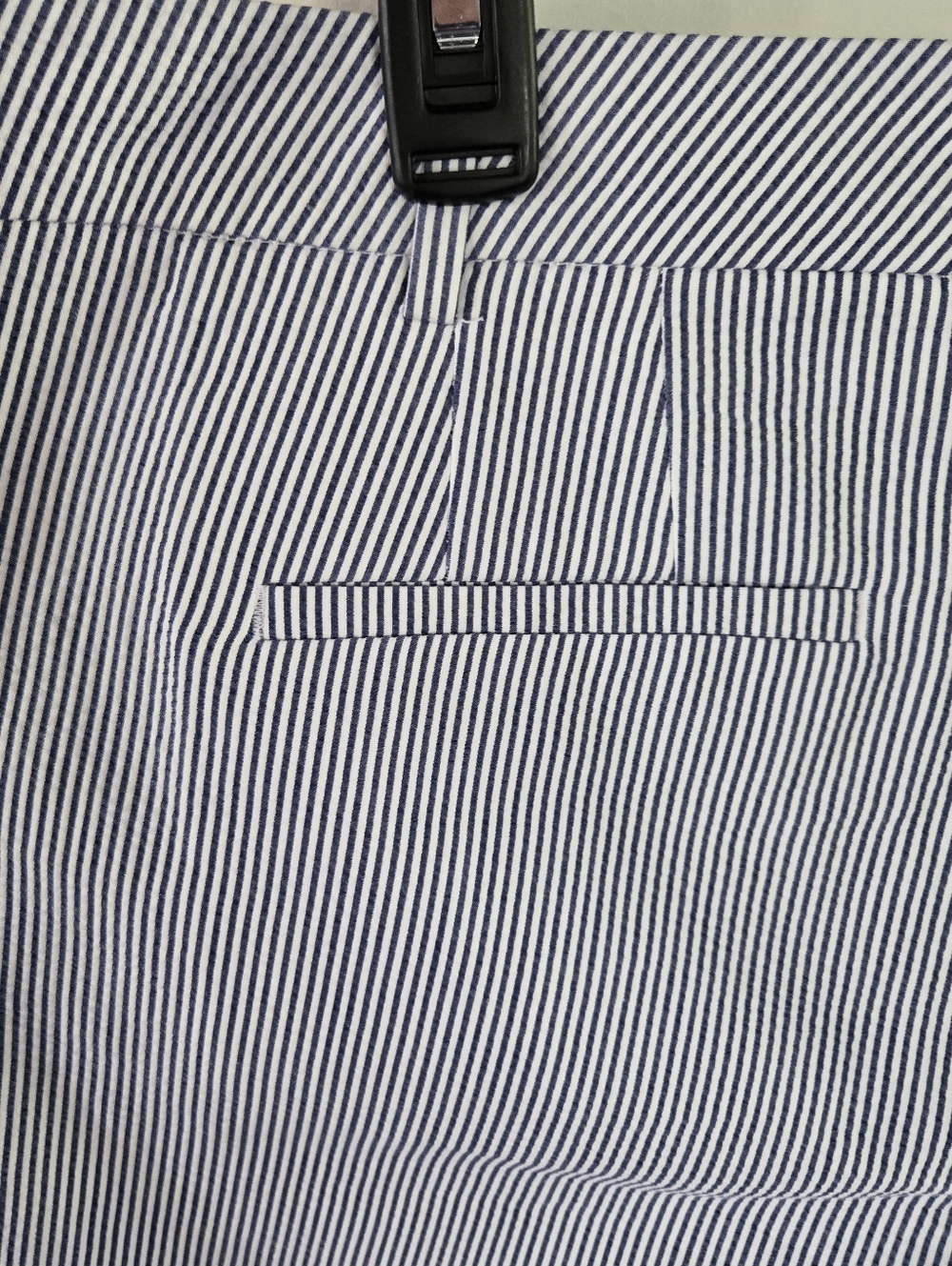 Talbots Perfect Short Womens 10 Blue White Seersucker 10.5 Inch Inseam - Picture 7 of 8